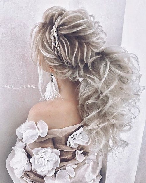 Самые роскошные высокие прически: новые фото тренды